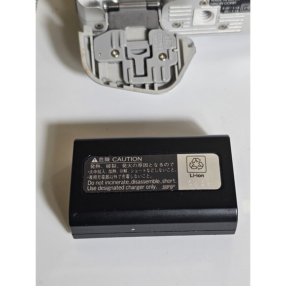 Nikon COOLPIX 4300 Digital 4.0MP Digital Camera Made In Japan TESTED WORKS!! - Picture 7 of 16